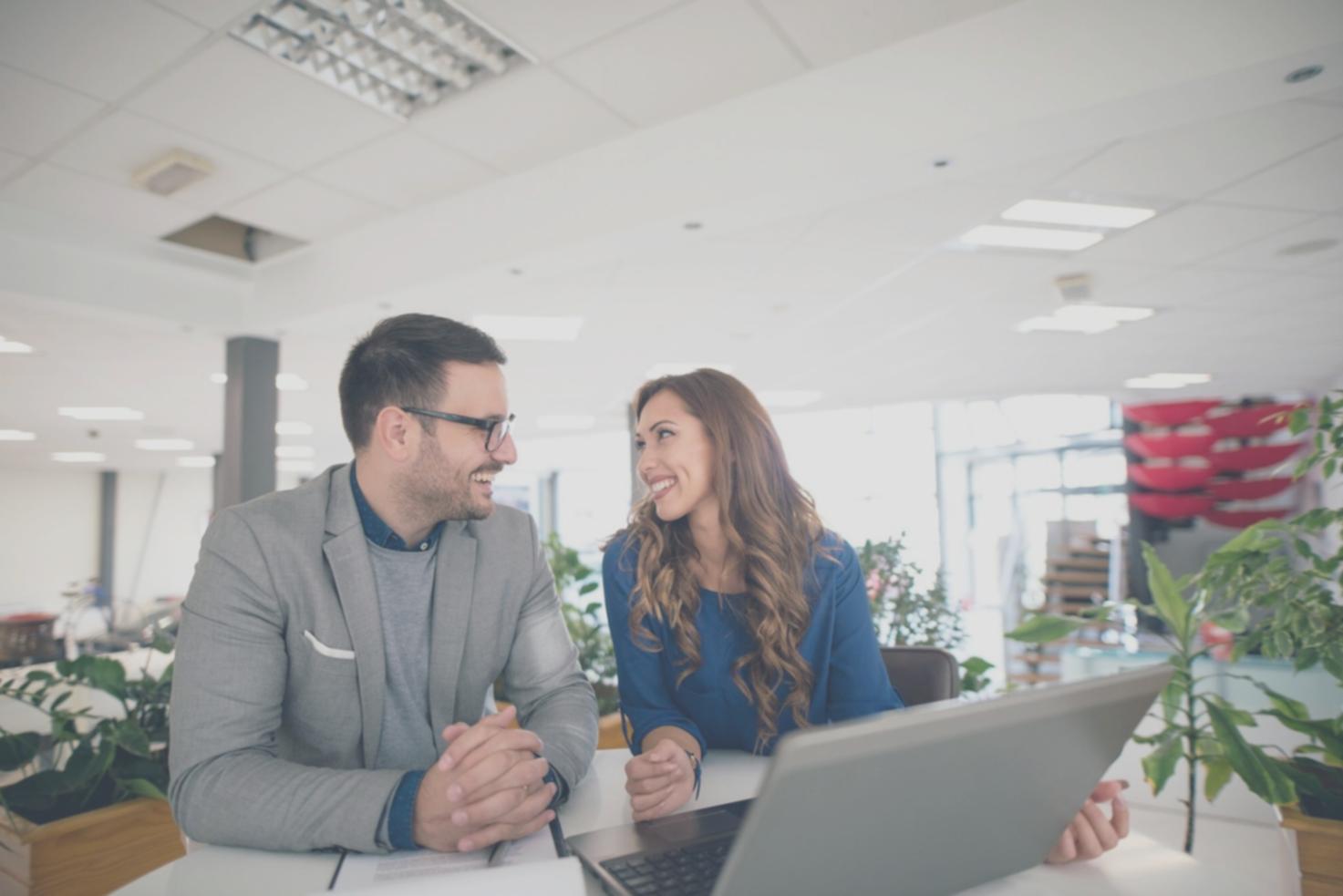 Professionelle Finanzbildung in modernen Lernräumen